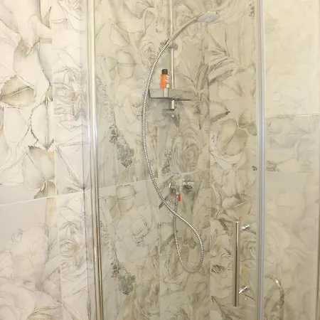 Couette-café Gioia Civitanova Marche